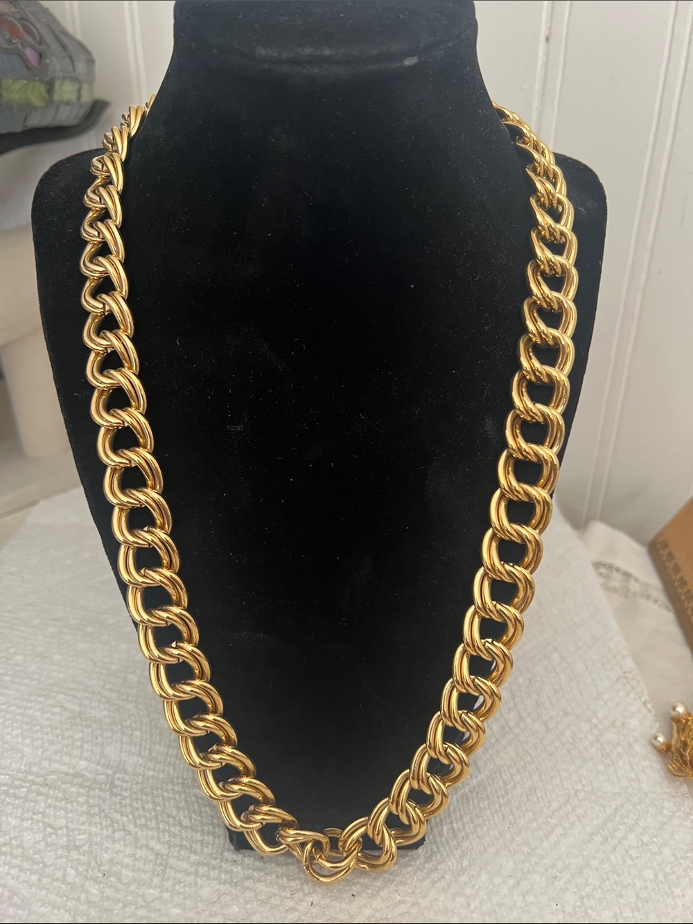Heavy Vintage Curb Chain gold tone necklace 22”